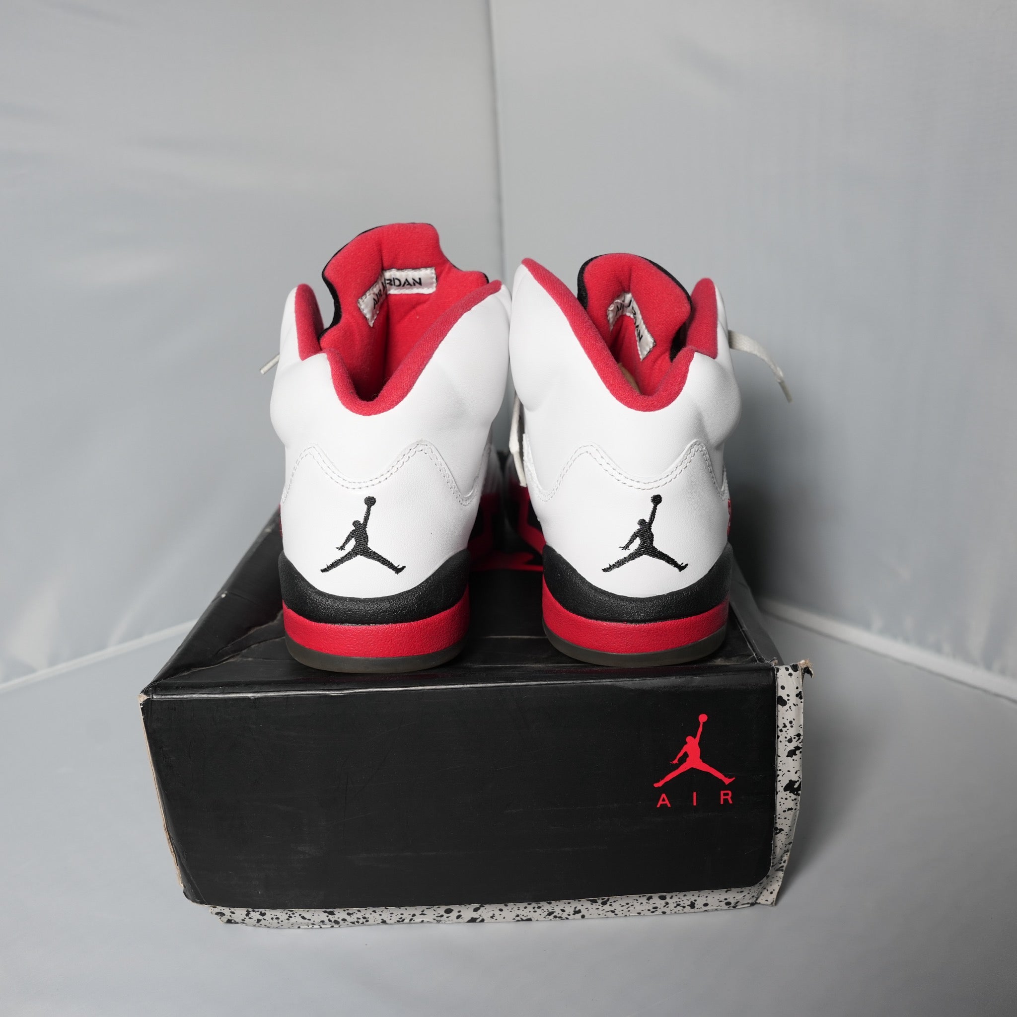 Jordan 5 Retro Fire Red Black Tongue (2013)