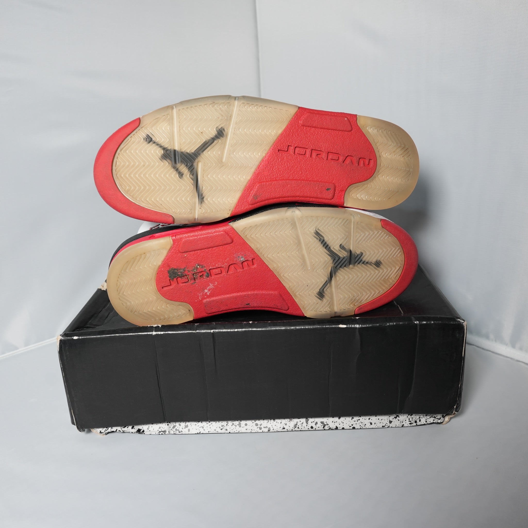 Jordan 5 Retro Fire Red Black Tongue (2013)