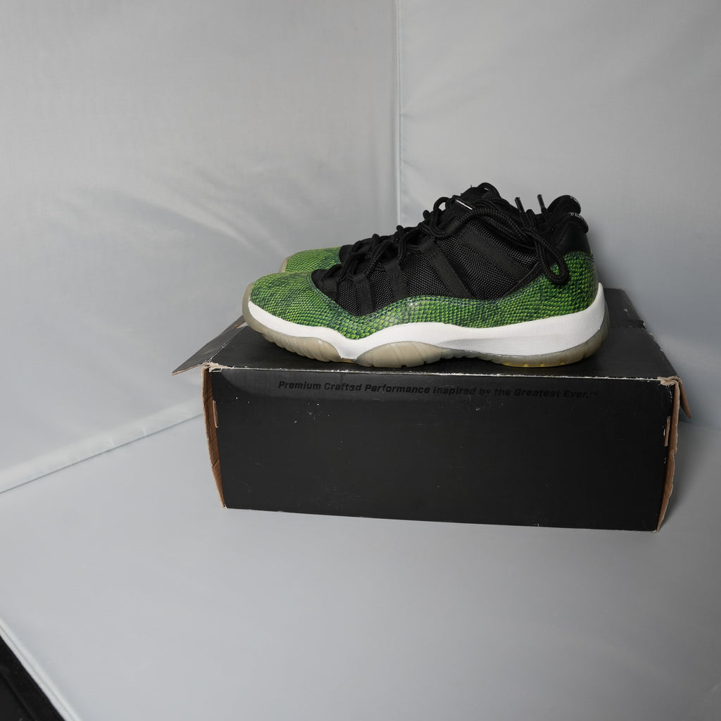Jordan 11 Retro Low Green Snakeskin