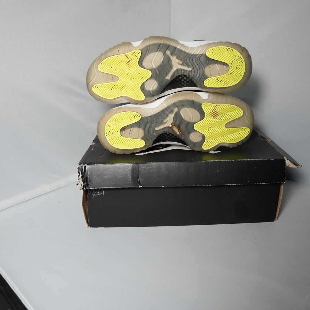Jordan 11 Retro Low Green Snakeskin