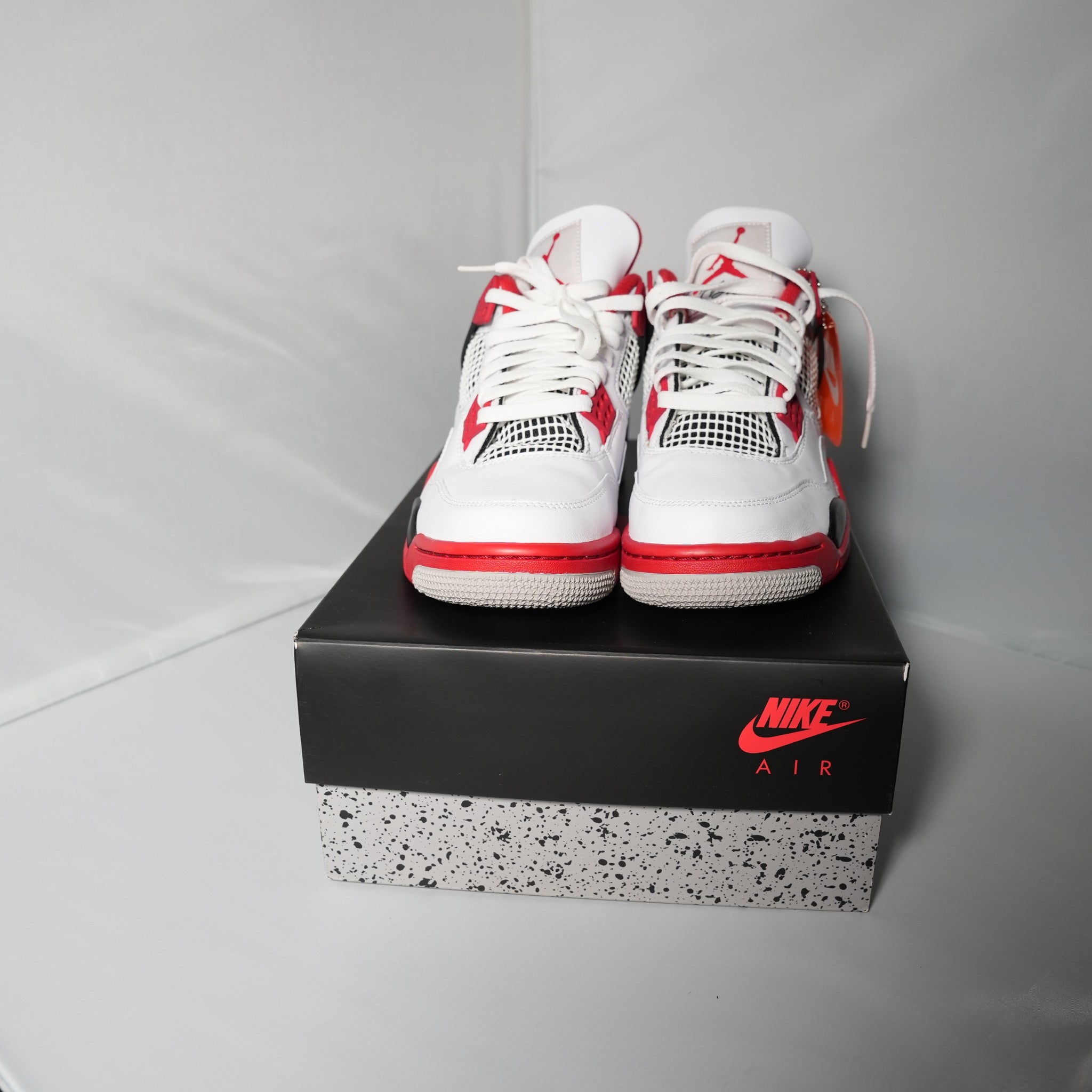 Jordan 4 Retro Fire Red (2020)