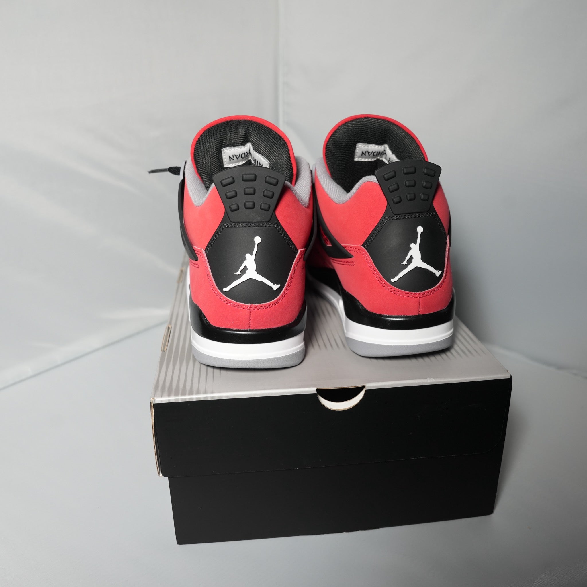 Jordan 4 Retro Toro Bravo (2026)