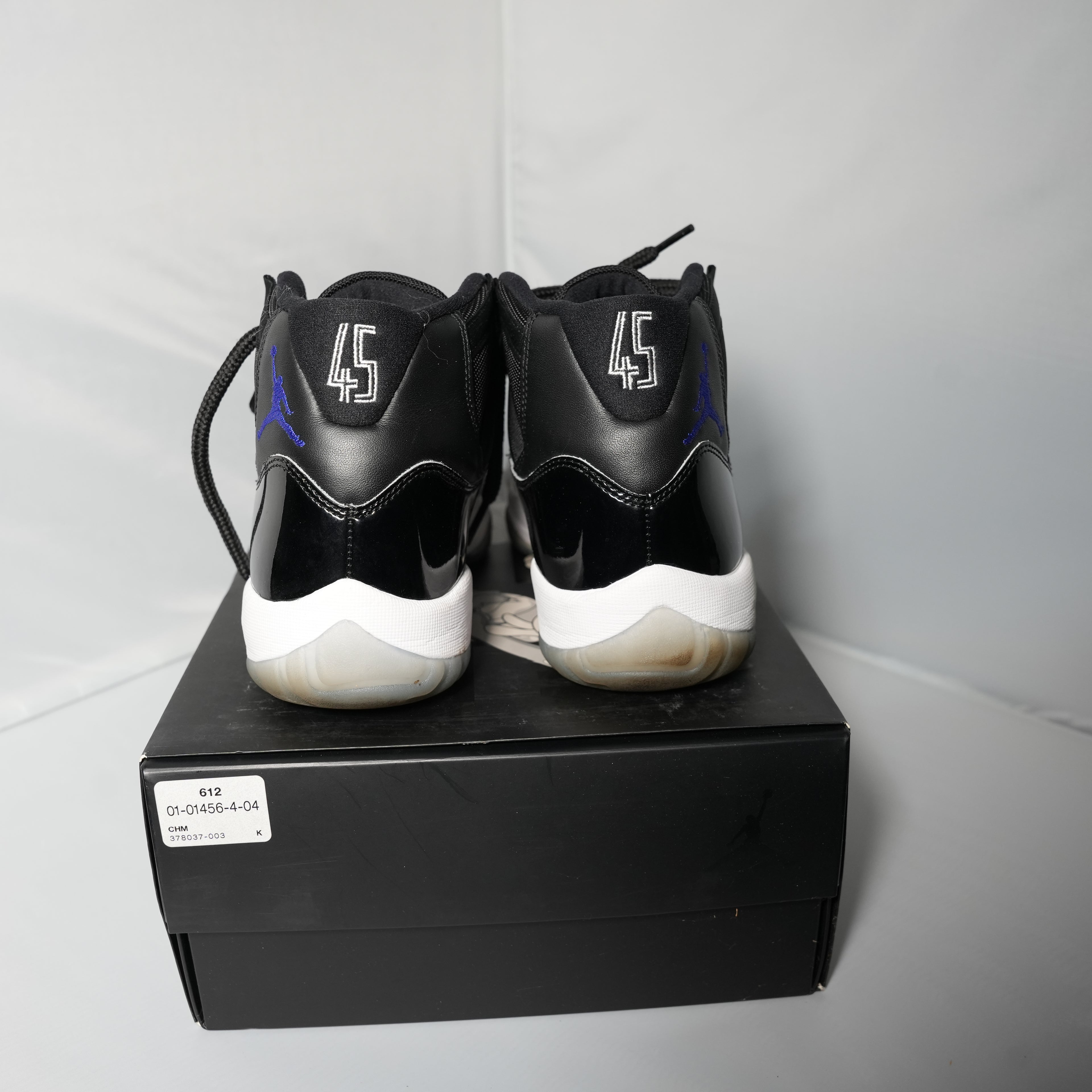 Jordan 11 Retro Space Jam (2016)
