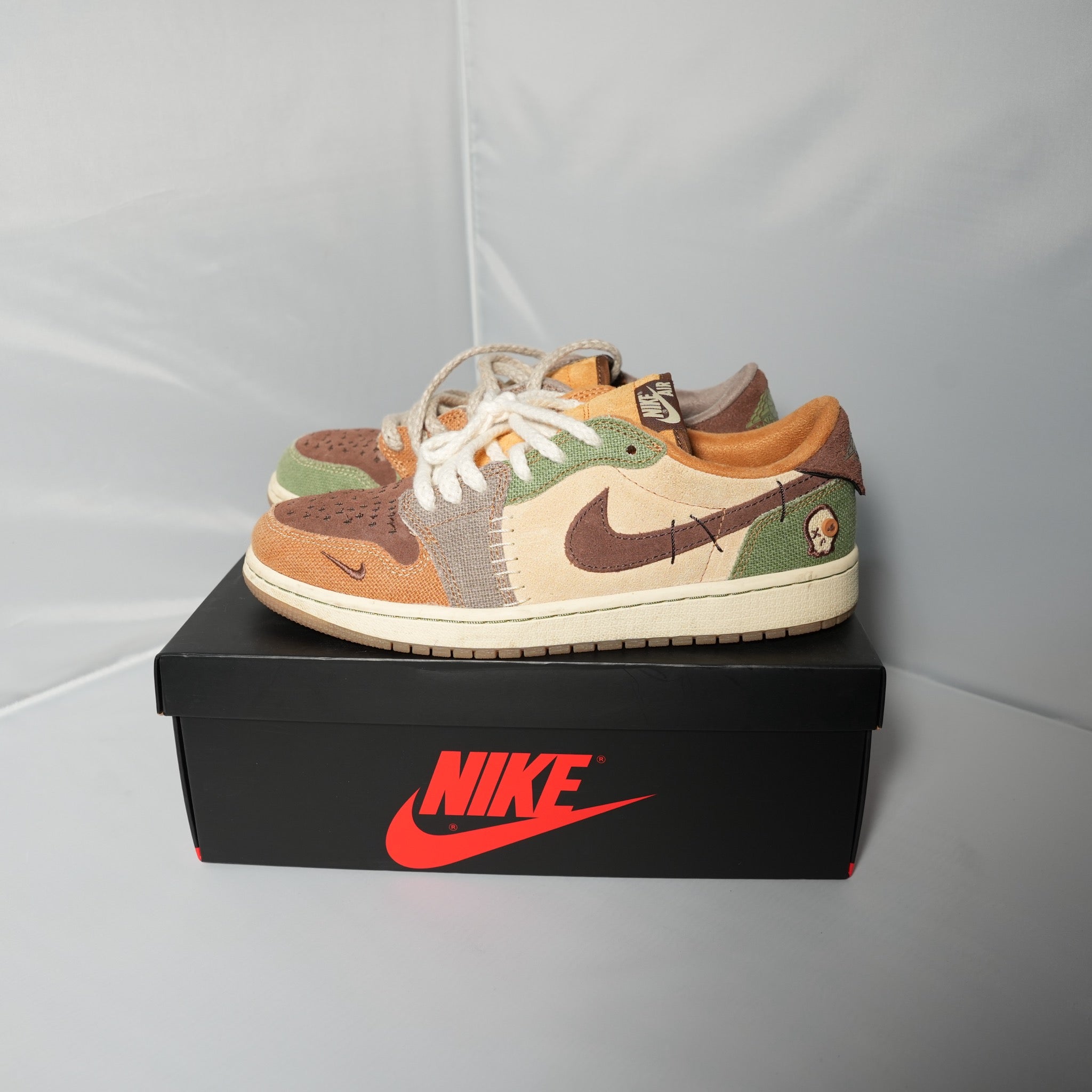 Jordan 1 Retro Low OG Zion Williamson Voodoo