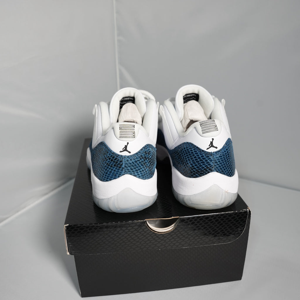 Jordan 11 Retro Low Snake Navy (2019)