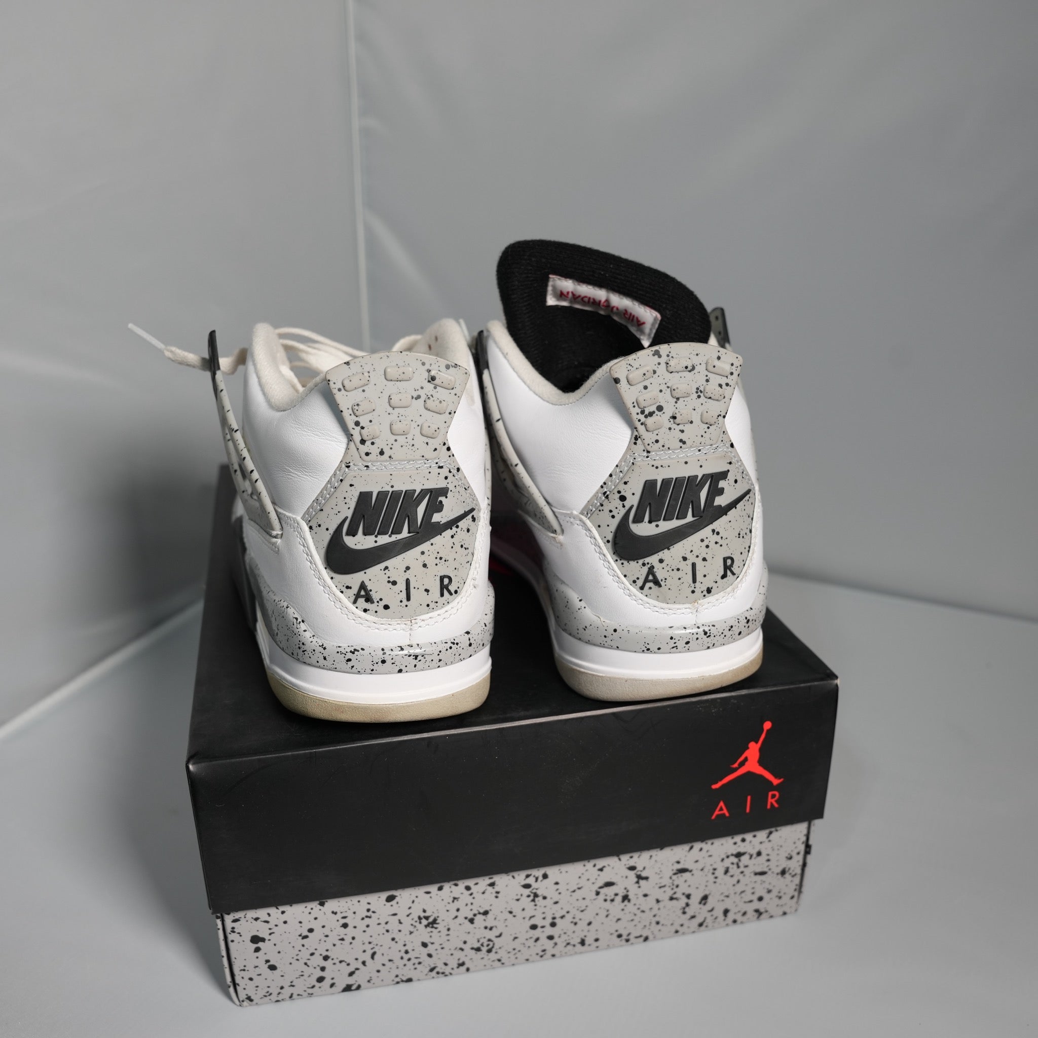 Jordan 4 Retro White Cement (2016)