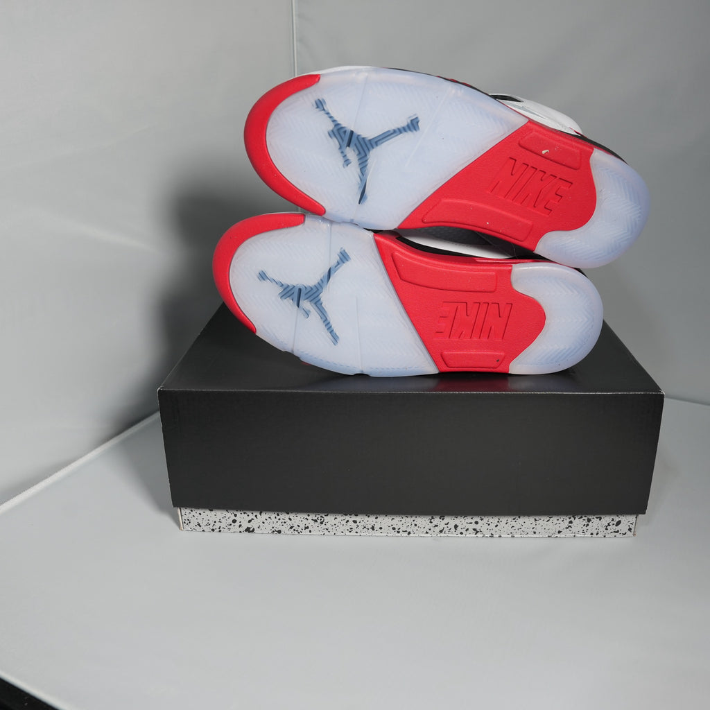 Jordan 5 Retro Fire Red Black Tongue (2025)