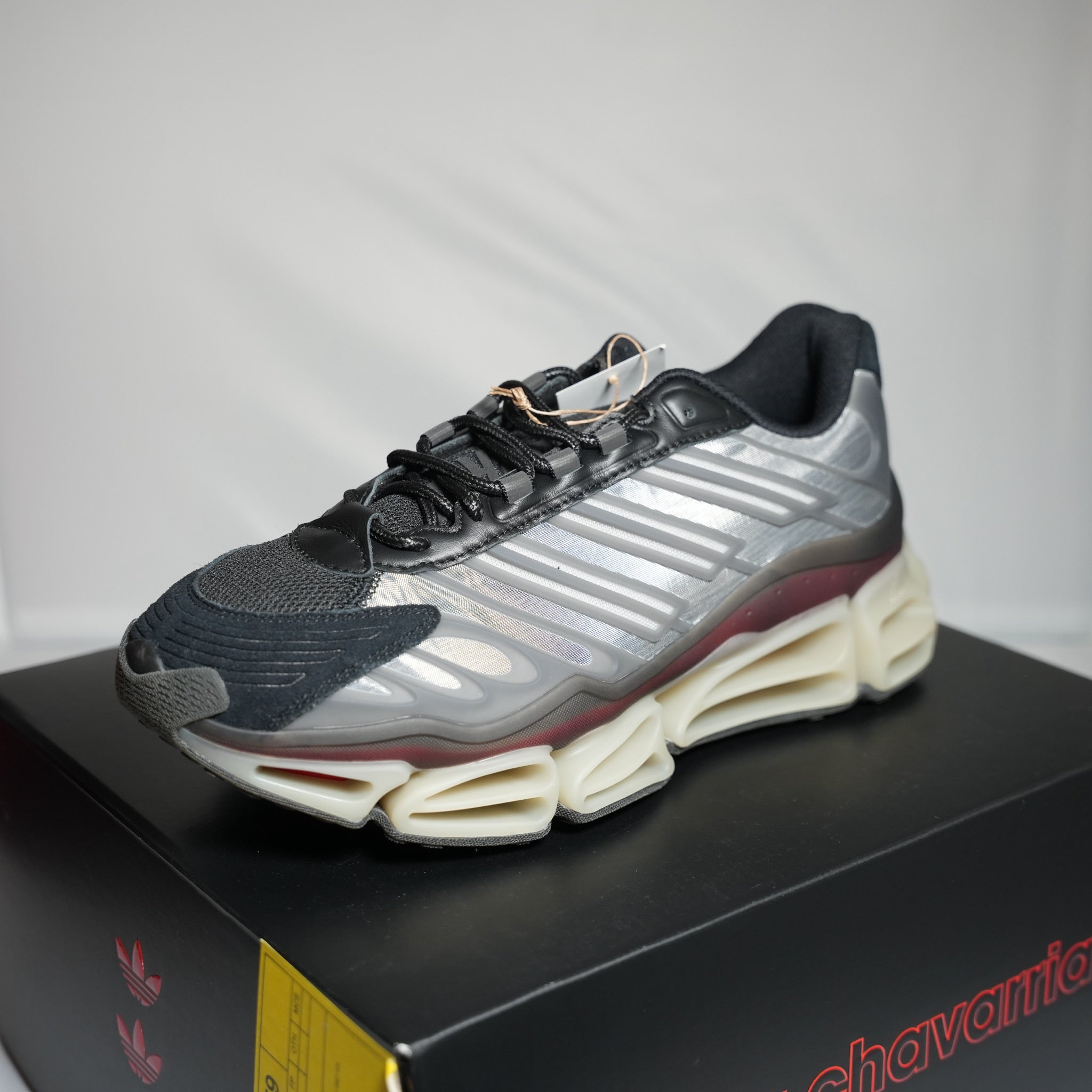 adidas Chavarria Megaride AG (Sample) [SZ 8.5]